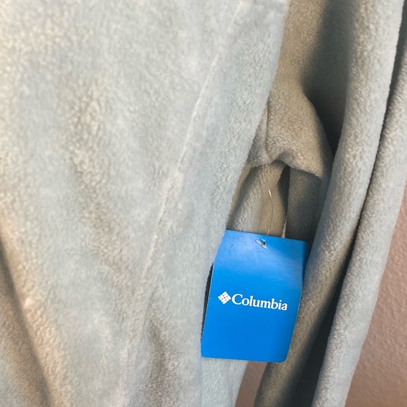 Columbia Sweatshirt, zipper at neck - Picture 5 of 6